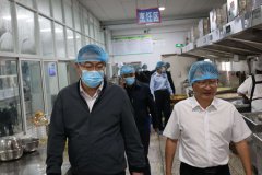 自动接管学生和家长监视；严把食物的入口关、